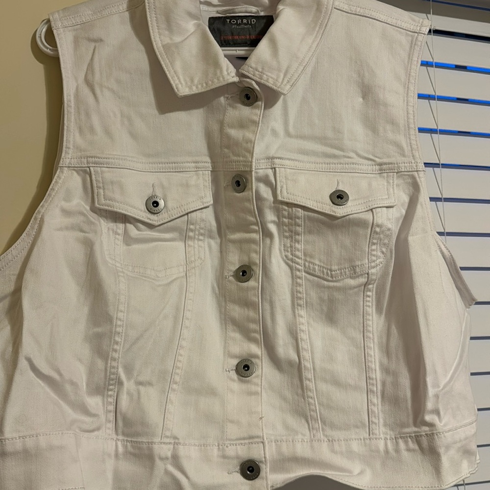 NWOT White Jean Jacket Size 3X